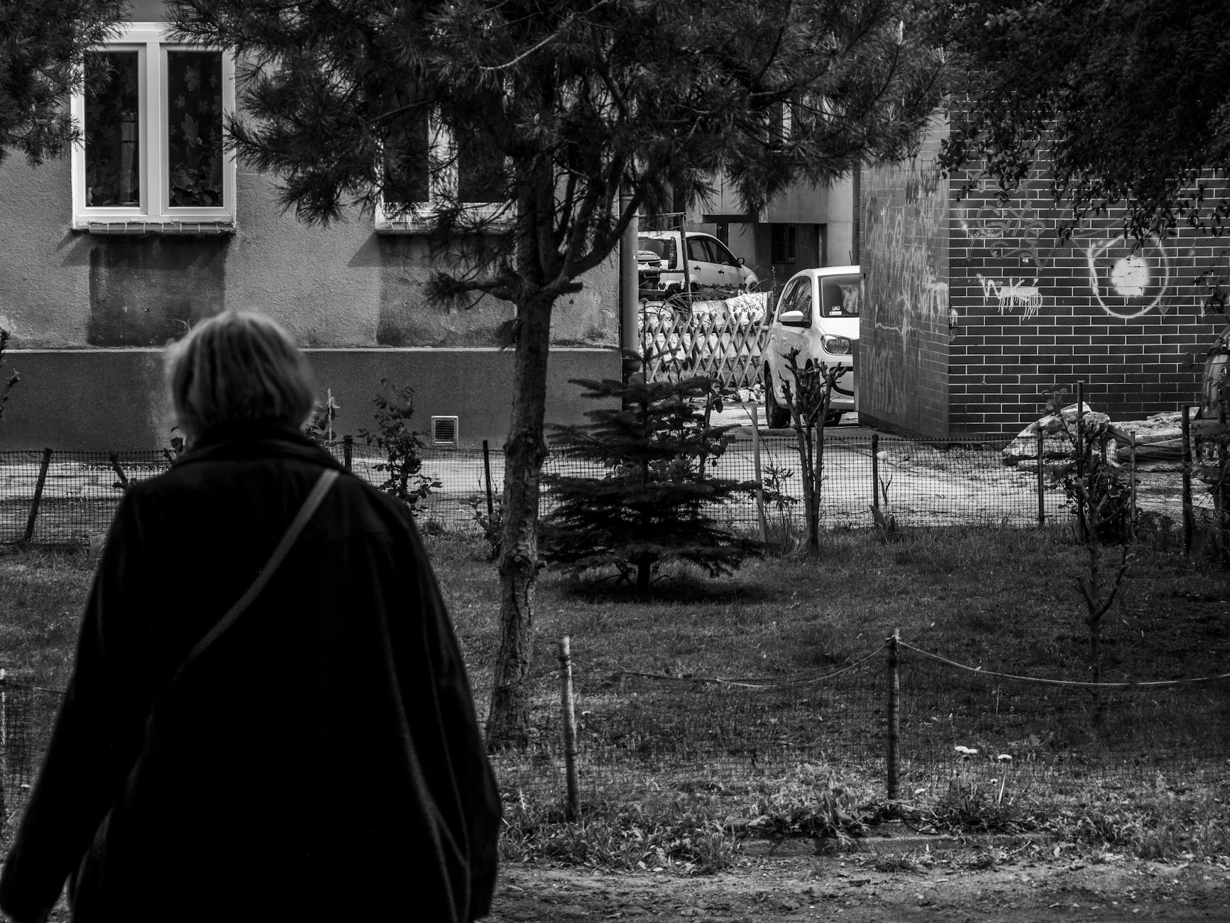 Panorama miasta Świdnik z widocznymi budynkami przemysłowymi i mieszkalnymi.